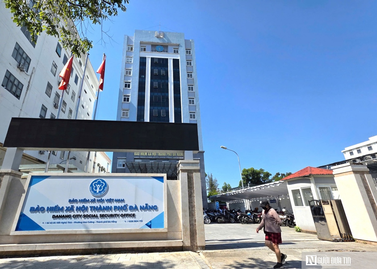 Cơ quan BHXH khuyến cáo công nhân phản ánh sớm khi phát hiện doanh nghiệp có dấu hiệu chậm đóng hoặc trốn đóng bảo hiểm. Cơ quan BHXH khuyến cáo công nhân phản ánh sớm khi phát hiện doanh nghiệp có dấu hiệu chậm đóng hoặc trốn đóng bảo hiểm.