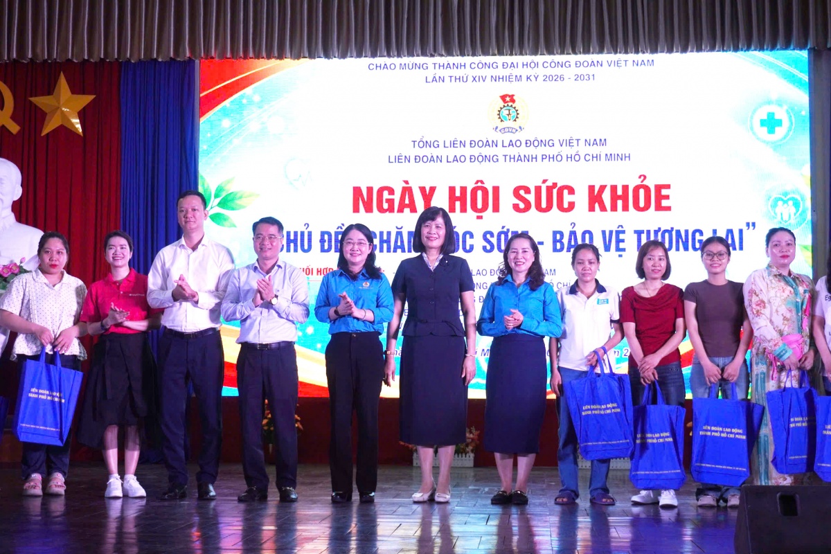 “Chăm sóc sớm - Bảo vệ tương lai”: Dấu ấn Công đoàn và sức mạnh cộng hưởng vì sức khỏe nữ công nhân