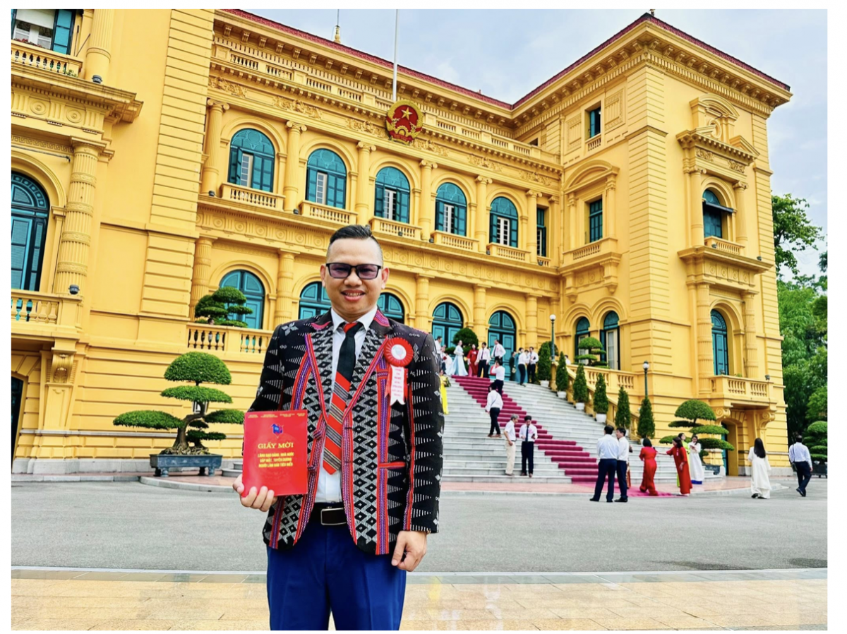 Nhà báo Alăng Ngước vinh dự là một trong 150 nhà báo tiêu biểu trên cả nước được tham gia đoàn đại biểu gặp mặt Chủ tịch nước tại Phủ Chủ tịch nhân kỷ niệm 100 năm Ngày Báo chí Cách mạng Việt Nam (21/6/1925 – 21/6/2025)