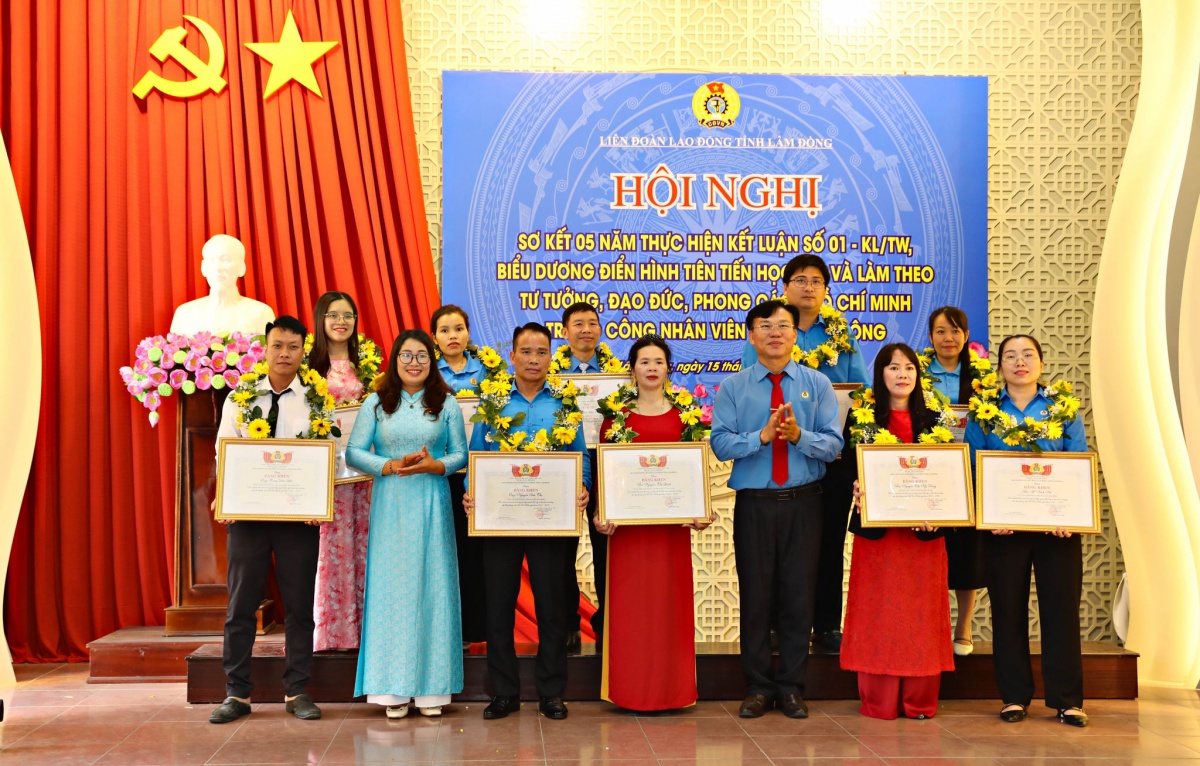 Những “hoa thắm” trong học tập và làm theo Bác ở Công đoàn tỉnh Lâm Đồng