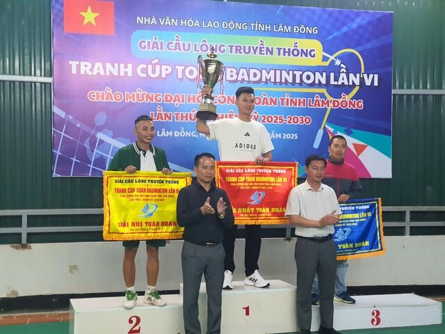 Những “hoa thắm” trong học tập và làm theo Bác ở Công đoàn tỉnh Lâm Đồng