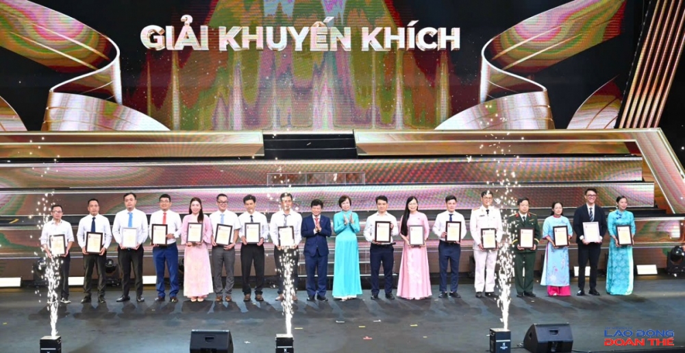 Tạp chí Lao động Đoàn thể đạt giải khuyến khích Giải Báo chí Quốc gia lần thứ XX - năm 2025. Ảnh: Nguyễn Việt Tạp chí Lao động Đoàn thể đạt giải khuyến khích Giải Báo chí Quốc gia lần thứ XX - năm 2025. Ảnh: Nguyễn Việt