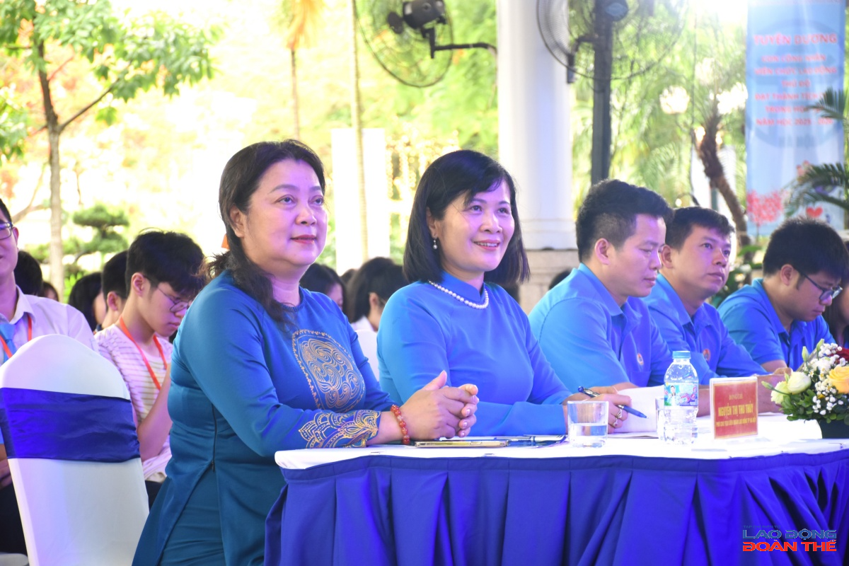Xây dựng gia đình hạnh phúc là tiền đề xây dựng giai cấp công nhân hiện đại