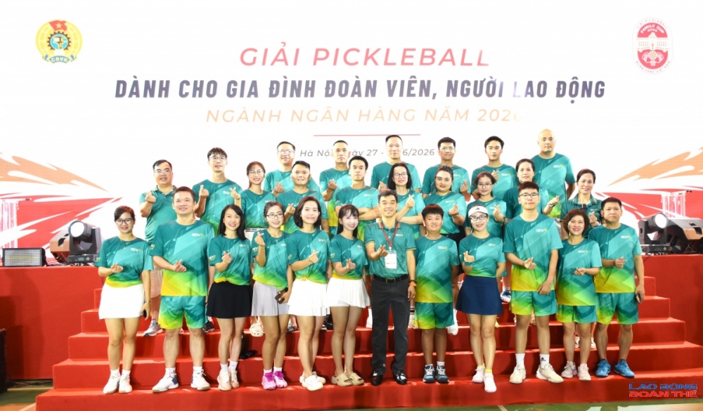 Công đoàn Ngân hàng TMCP Đầu tư và Phát triển Việt Nam (BIDV) tham dự giải. Ảnh: Nguyễn Việt