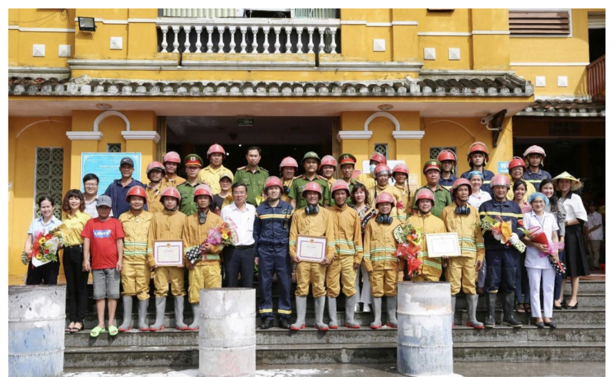 Anh Lê Dương Lực tích cực tham gia hoạt động về PCCC góp phần vào hoạt động nâng cao năng lực phòng cháy chữa cháy tại chỗ. Ảnh NVCV Anh Lê Dương Lực tích cực tham gia hoạt động về PCCC góp phần vào hoạt động nâng cao năng lực phòng cháy chữa cháy tại chỗ. Ảnh NVCV