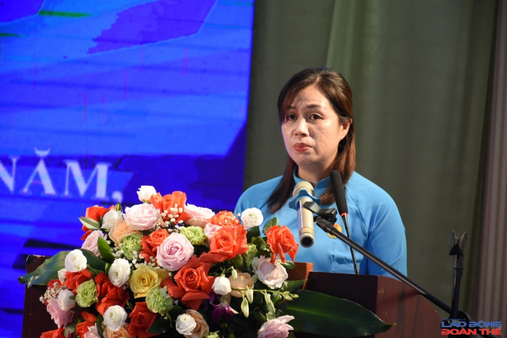 Đồng chí Nguyễn Thuỳ Mỹ Phương, đại diện Công đoàn cơ sở Công ty CP Nhựa Bình Minh khẳng định tại Hội nghị sơ kết công tác 6 tháng đầu năm 2026 của Công đoàn Công Thương Việt Nam. Ảnh: Nguyễn Việt Đồng chí Nguyễn Thuỳ Mỹ Phương, đại diện Công đoàn cơ sở Công ty CP Nhựa Bình Minh khẳng định tại Hội nghị sơ kết công tác 6 tháng đầu năm 2026 của Công đoàn Công Thương Việt Nam. Ảnh: Nguyễn Việt