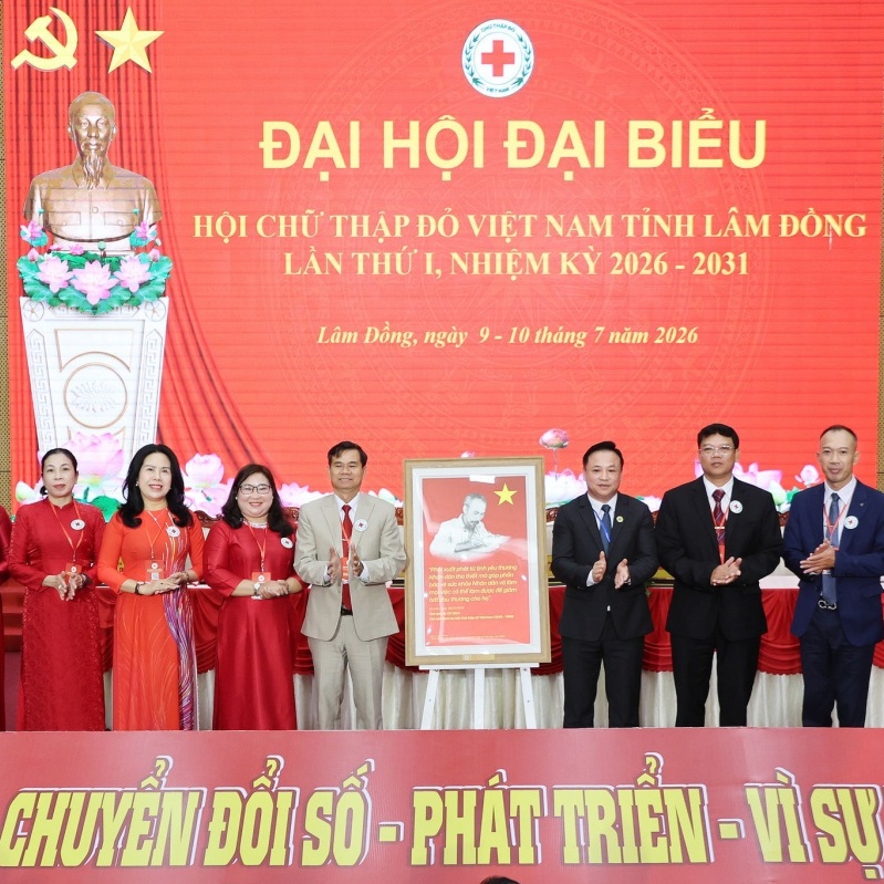 mot hoi chu thap do chuyen nghiep hon hien dai hon gan dan hon