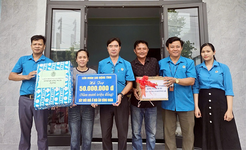 Từ thích ứng đến kiến tạo giá trị mới: Cuộc chuyển mình của Công đoàn ở miền Trung và Tây Nguyên Từ thích ứng đến kiến tạo giá trị mới: Cuộc chuyển mình của Công đoàn ở miền Trung và Tây Nguyên