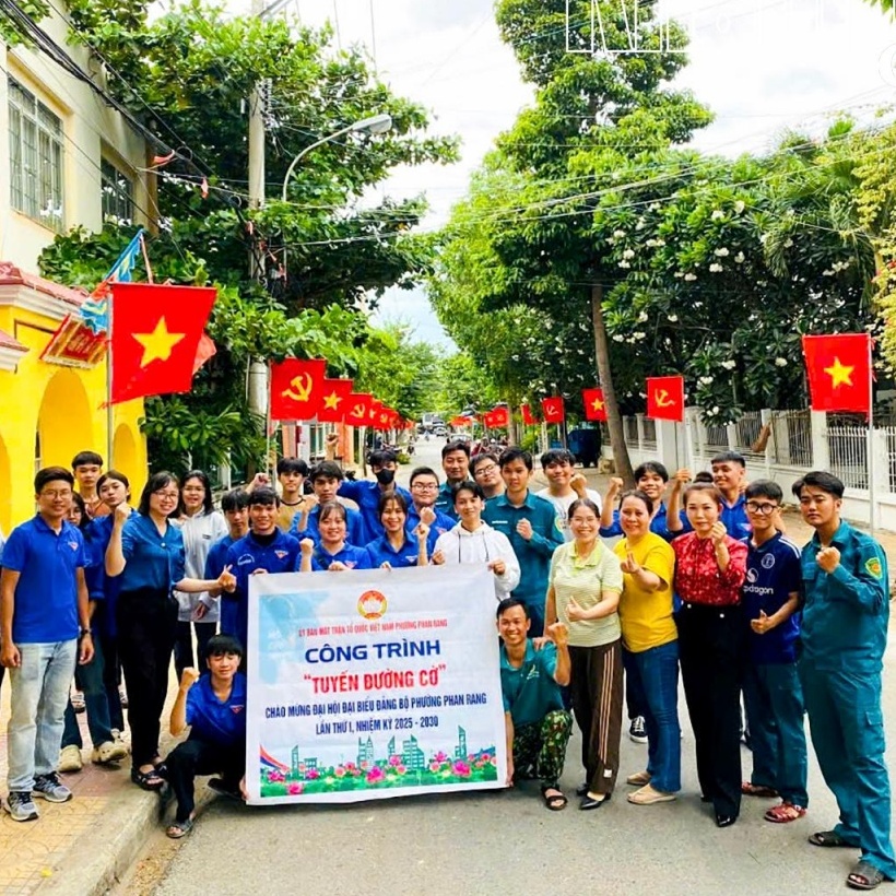 khi khong gian cong dong thay doi yeu cau doi moi ban cong tac mat tran khu dan cu