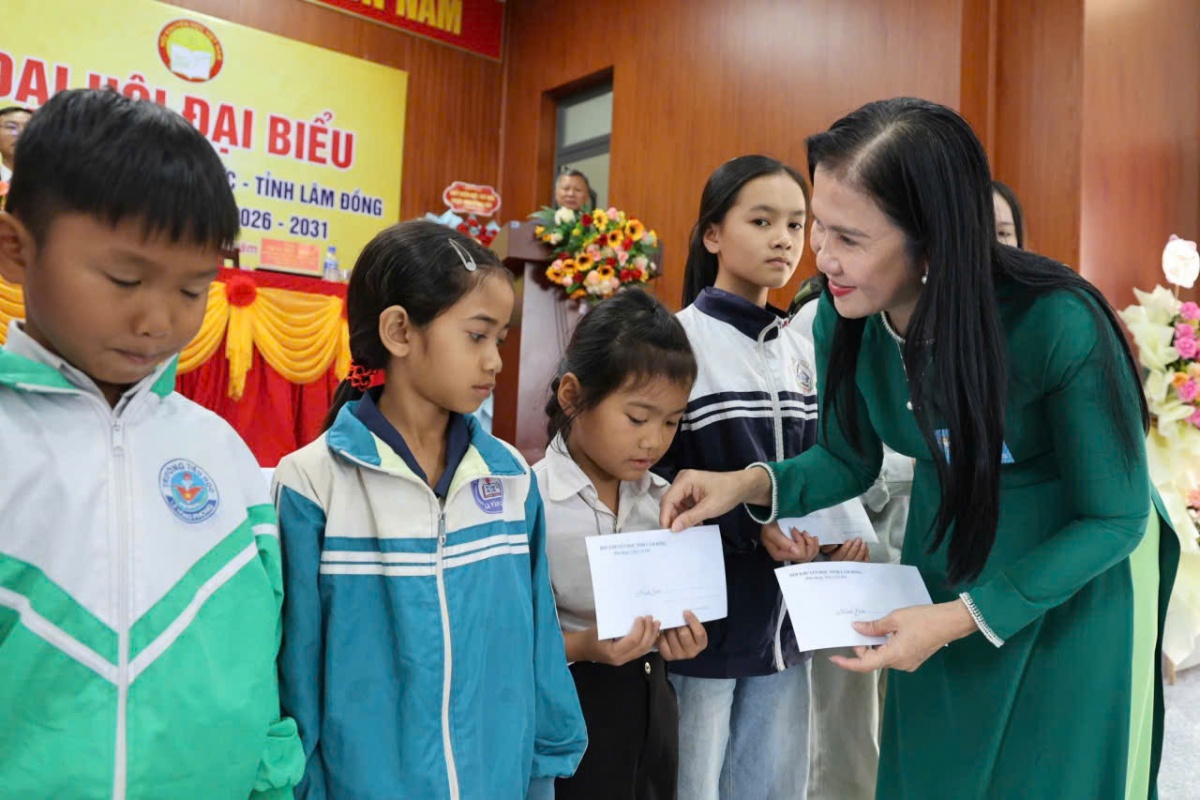 Lâm Đồng: Xây nền xã hội học tập - khơi nguồn phát triển cho kỷ nguyên mới Lâm Đồng: Xây nền xã hội học tập - khơi nguồn phát triển cho kỷ nguyên mới