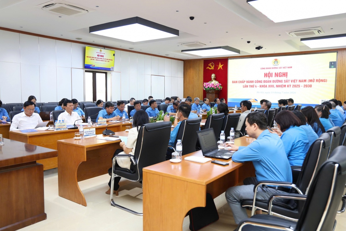 Công đoàn Đường sắt Việt Nam đặt mục tiêu nâng năng suất, bảo đảm an toàn chạy tàu