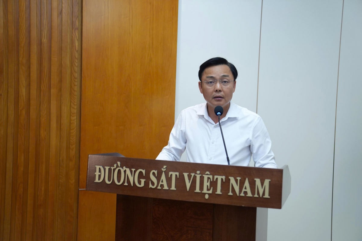 Công đoàn Đường sắt Việt Nam đặt mục tiêu nâng năng suất, bảo đảm an toàn chạy tàu