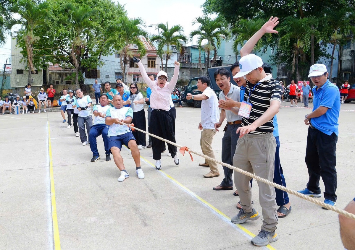 Công đoàn phường Thống Nhất: Đến với người lao động từ những việc làm thiết thực