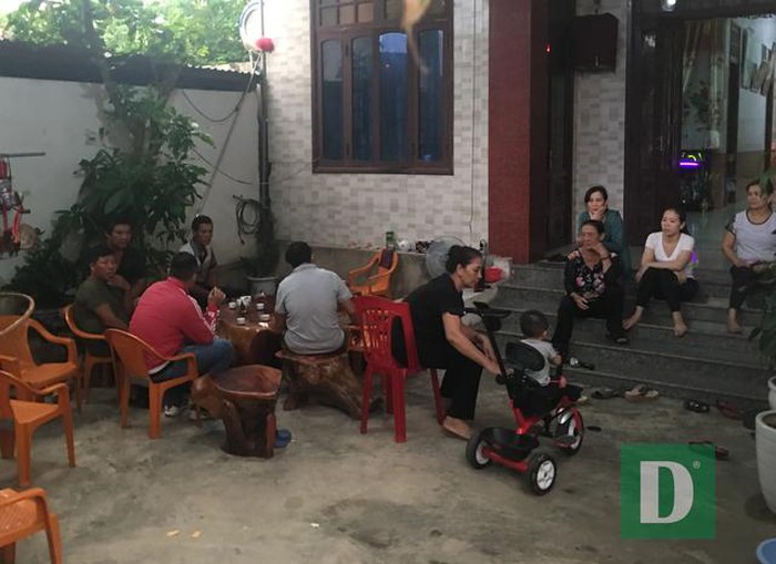 Vụ 39 người chết ở Anh: Một gia đình ở Quảng Bình trình báo về người thân mất tích vu 39 nguoi chet o anh mot gia dinh o quang binh trinh bao ve nguoi than mat tich