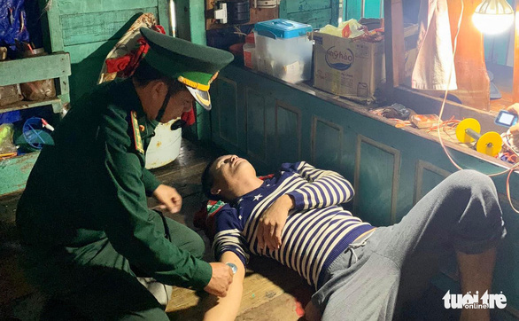 Bão số 5: Tìm kiếm, cứu vớt thành công các tàu và thuyền viên gặp nạn bao so 5 tim kiem cuu vot thanh cong cac tau va thuyen vien gap nan