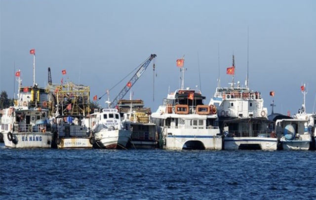 Lý Sơn chống chọi với gió giật cấp 7-8 trước khi bão số 6 tiến vào ly son chong choi voi gio giat cap 7 8 truoc khi bao so 6 tien vao