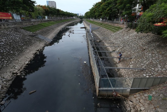 Hồi sinh sông Tô Lịch bằng nước sông Hồng  - liệu có khả thi?
