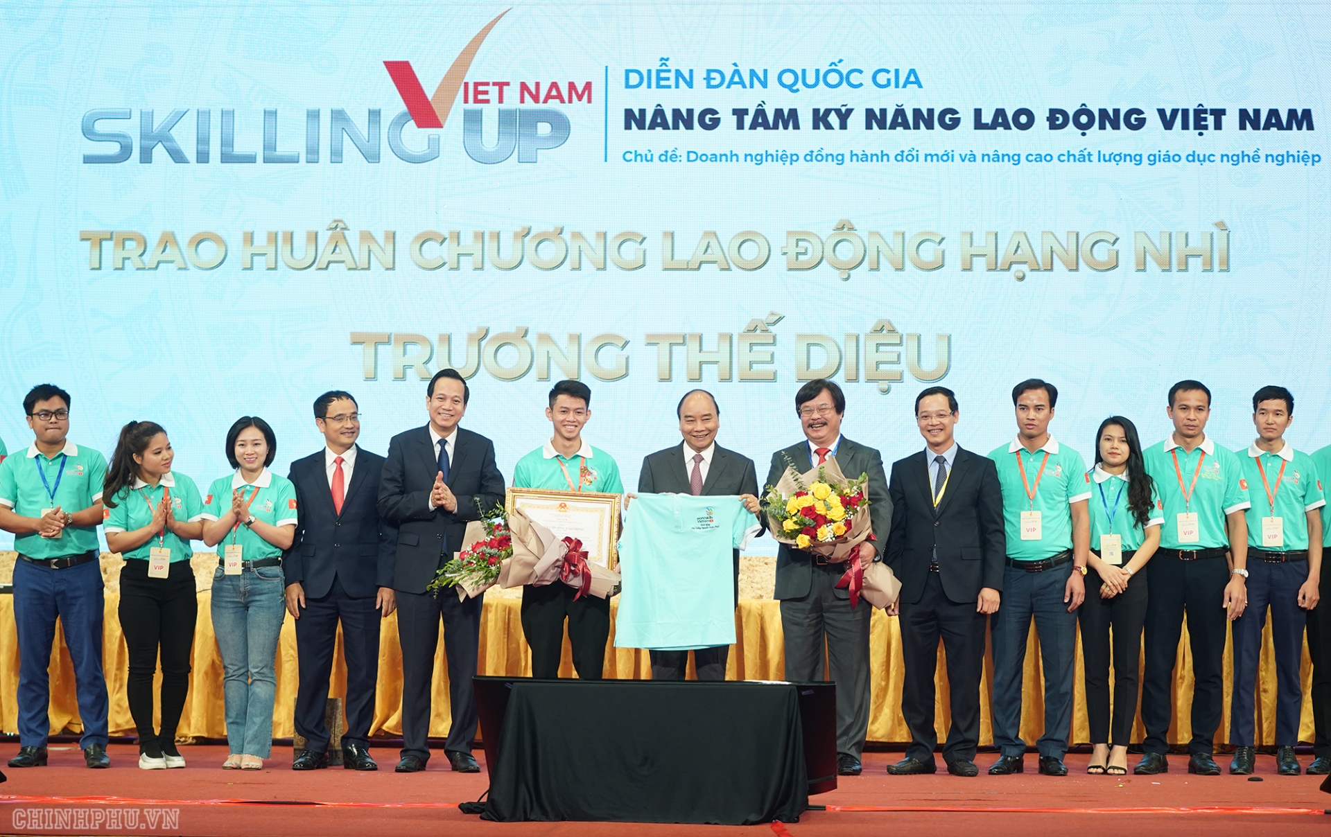 Diễn đàn Nâng tầm kỹ năng lao động Việt Nam lần đầu được tổ chức thu tuong chinh phu chu tri dien dan nang tam ky nang lao dong viet nam