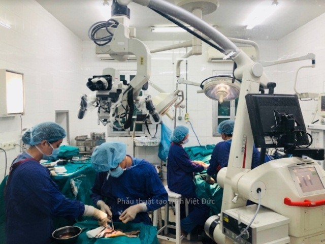 Nối thành công da đầu và nửa mặt cho nữ công nhân bị tai nạn lao động noi duoc toan bo da dau va nua mat cho nu cong nhan bi tai nan lao dong