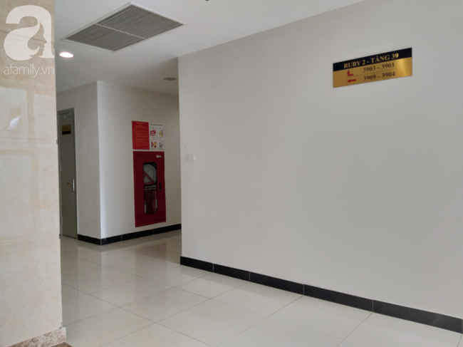 be gai 11 tuoi roi tu tang 39 goi con day an sang bo me di ti m moi biet con da mat