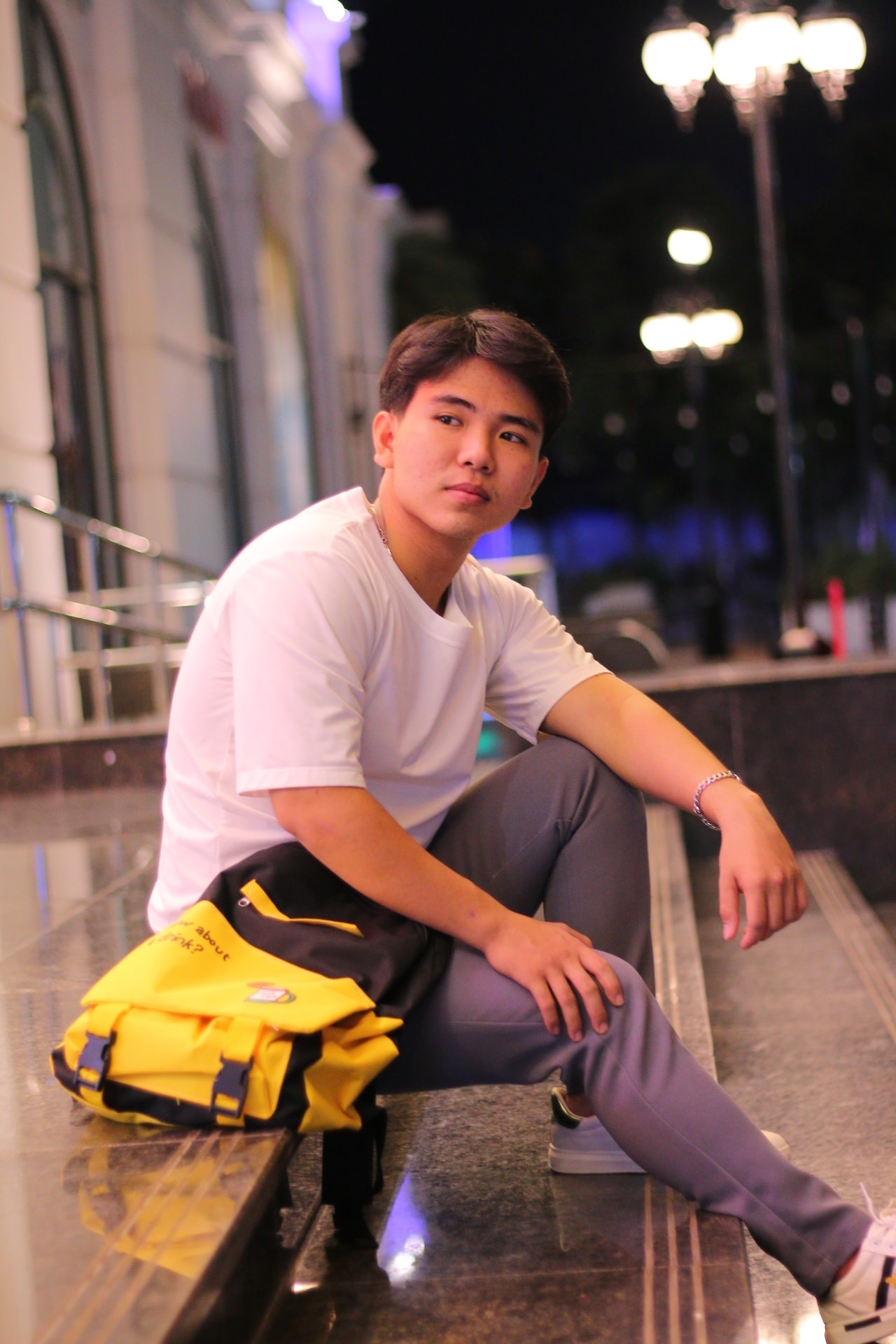 Chàng trai có nụ cười tỏa nắng 