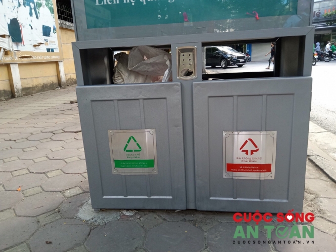 ha noi thung rac la su ket hop hoan hao cua nang luong xanh va thong diep moi truong