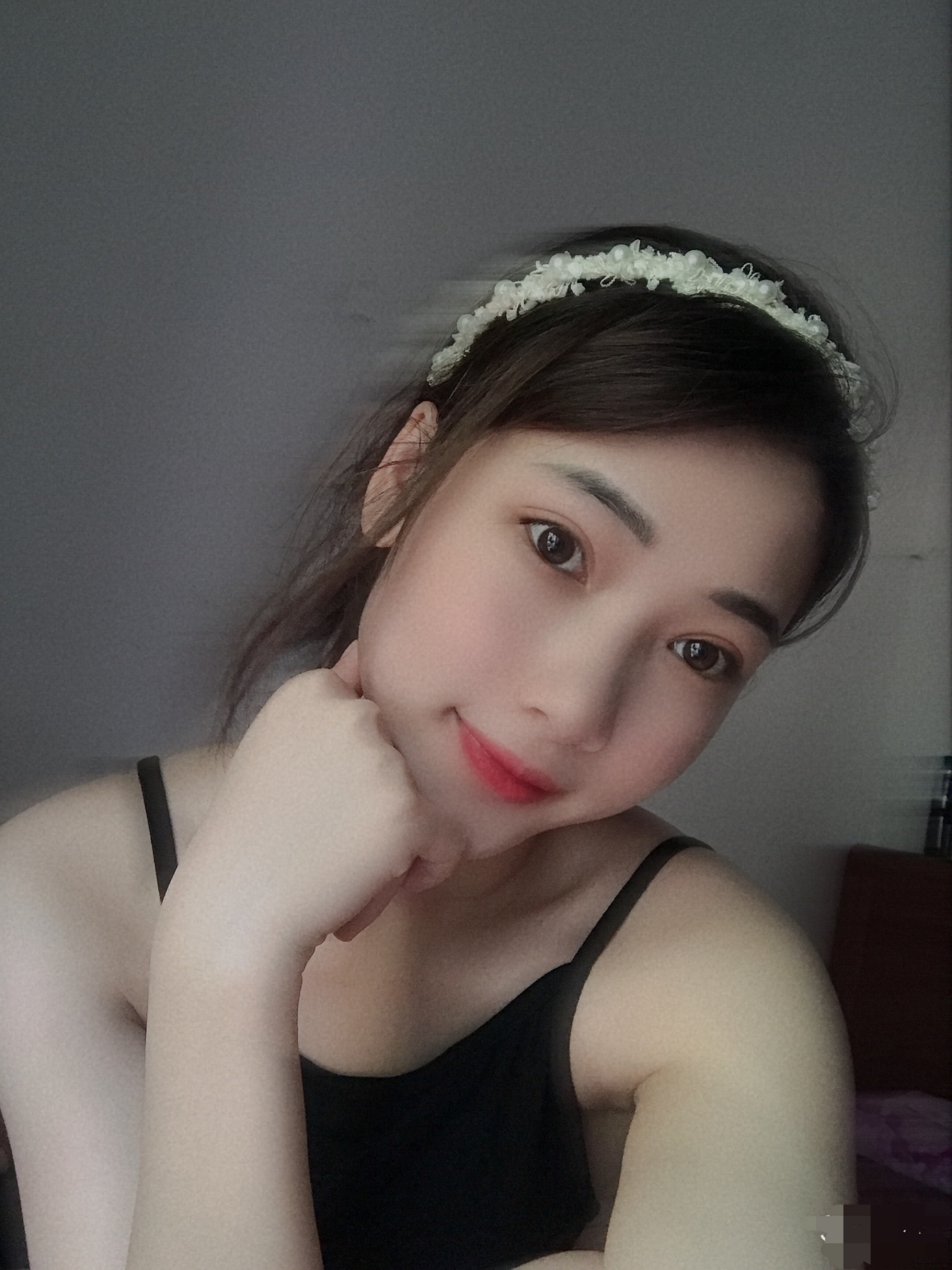 Những gương mặt 