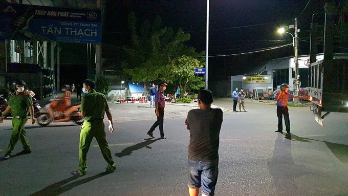 undefined 2512 khai gian3