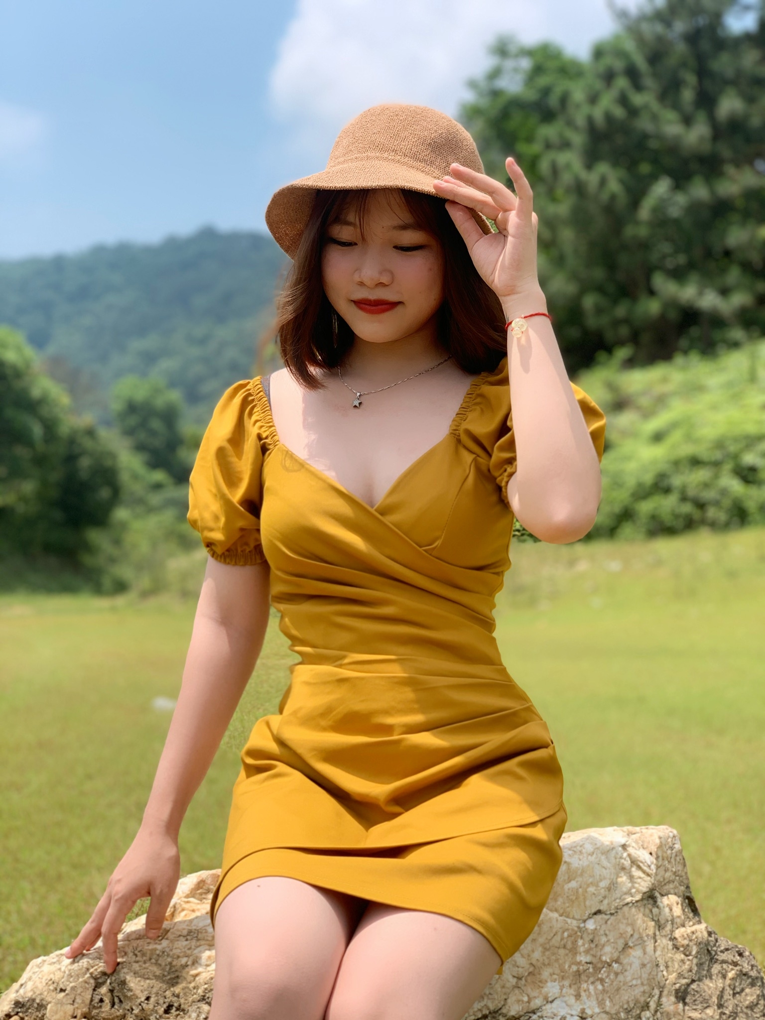 Ngắm vẻ đẹp trẻ trung, cá tính của gái trai khu công nghiệp