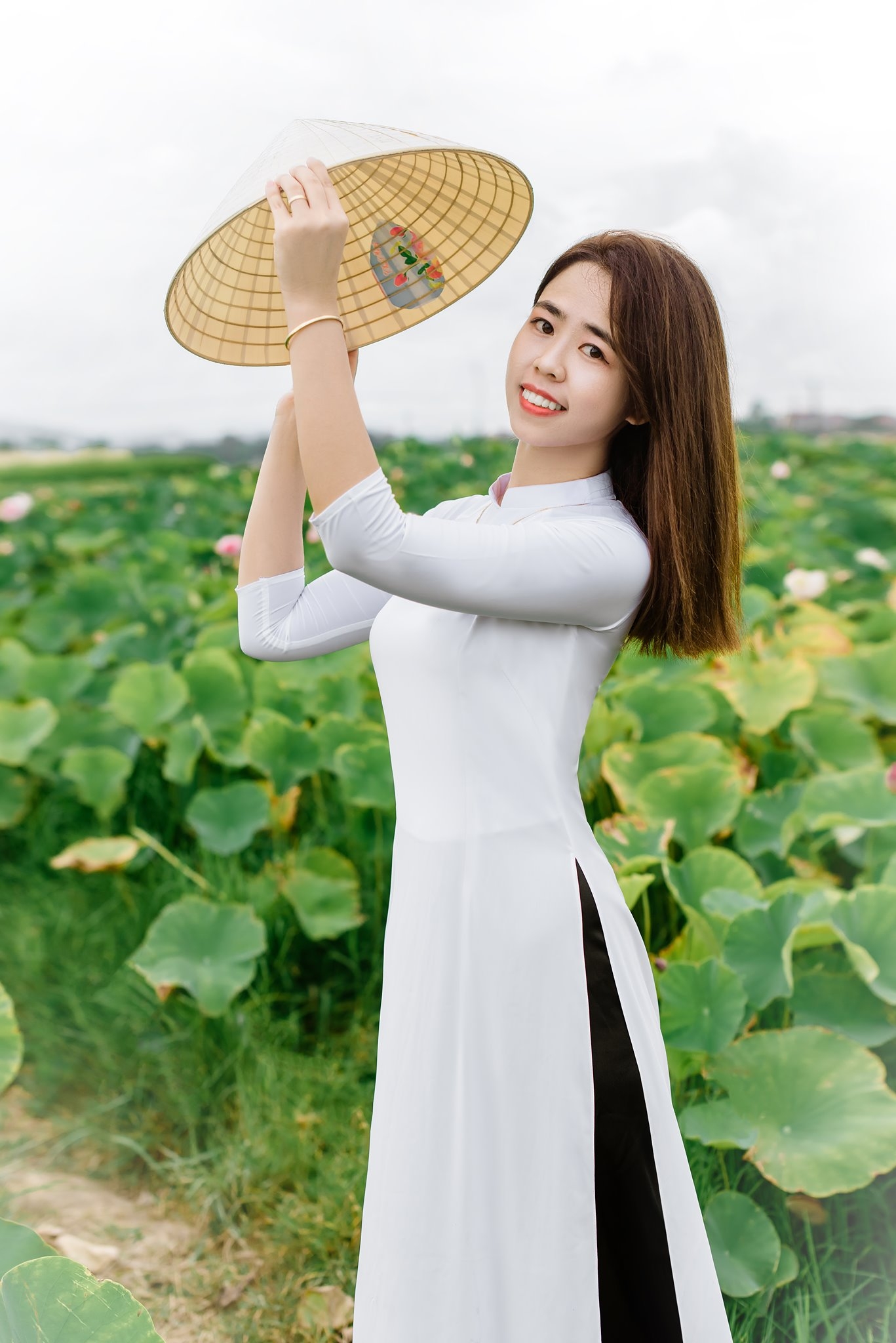 Ngắm vẻ đẹp yêu kiều của nàng thiếu nữ thôn quêb Ngắm vẻ đẹp yêu kiều của nàng thiếu nữ thôn quêb