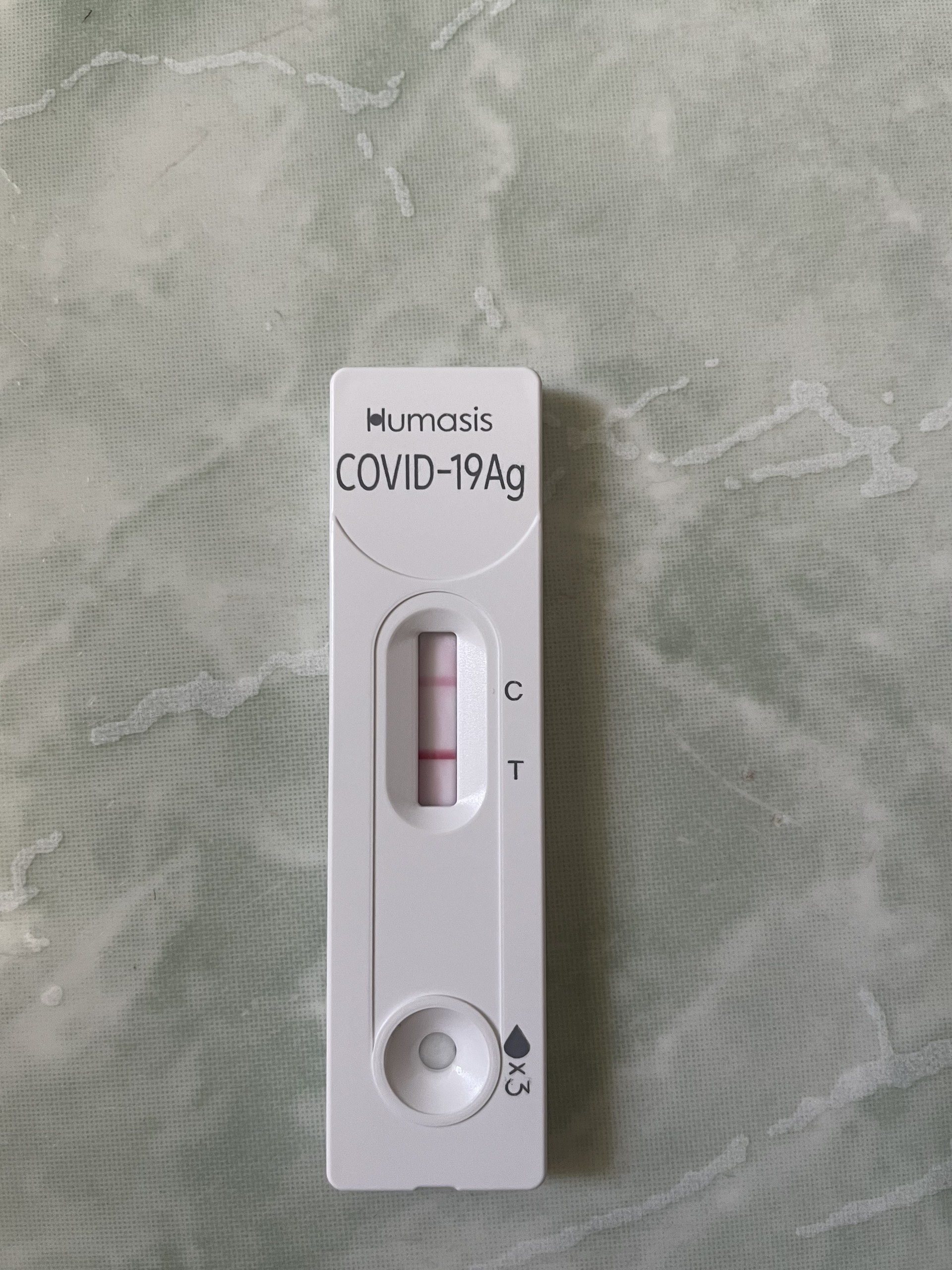 Nhật ký F0: Ngày đầu tiên cô đơn và đầy nước mắt Nhật ký F0: Ngày đầu tiên cô đơn và đầy nước mắt