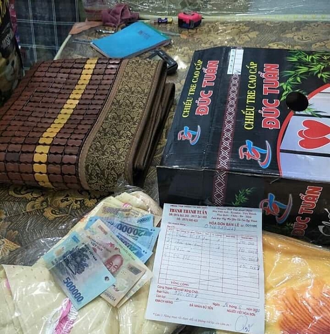 Chung tay giúp đỡ cụ già