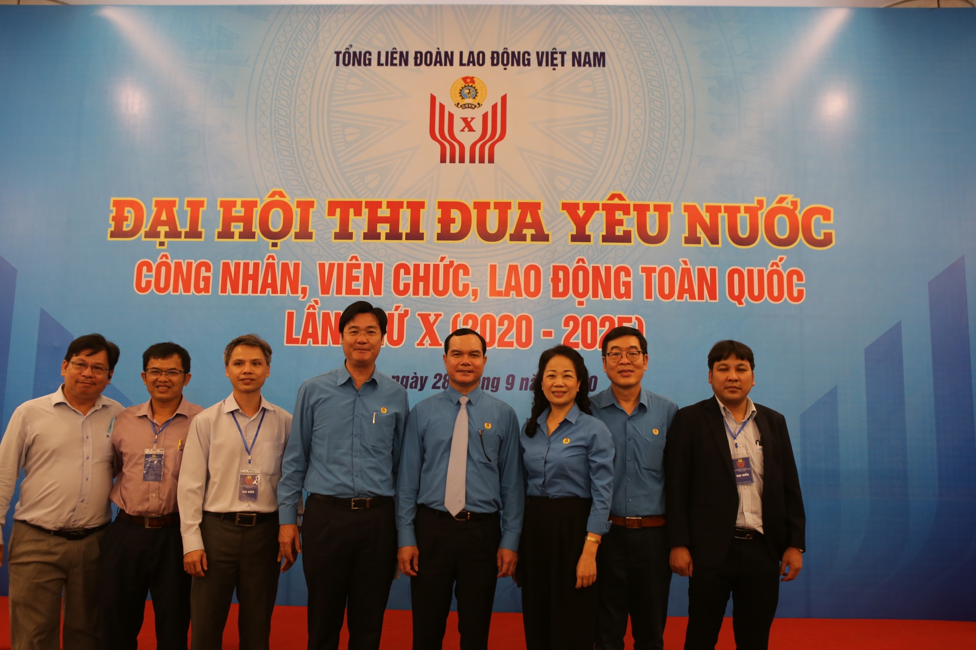 Nhân rộng bài học quý về công tác lãnh đạo, chỉ đạo tổ chức các phong trào thi đua Nhân rộng bài học quý về công tác lãnh đạo, chỉ đạo tổ chức các phong trào thi đua