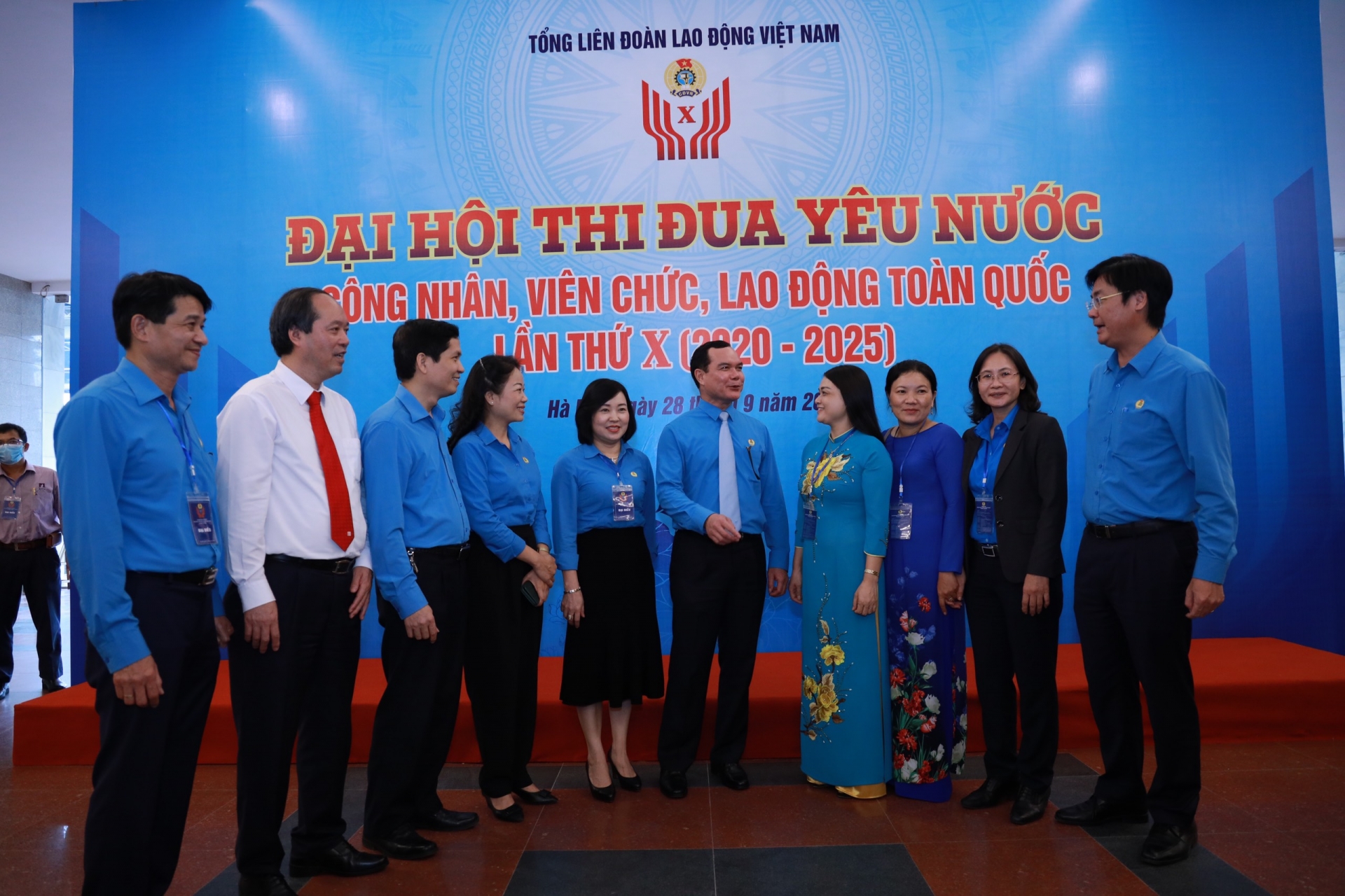 Nhân rộng bài học quý về công tác lãnh đạo, chỉ đạo tổ chức các phong trào thi đua Nhân rộng bài học quý về công tác lãnh đạo, chỉ đạo tổ chức các phong trào thi đua