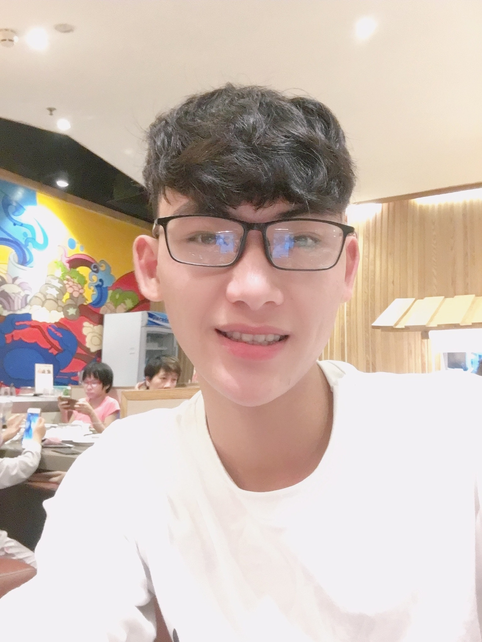 Trai xinh - Gái đẹp các khu công nghiệp tháng 9