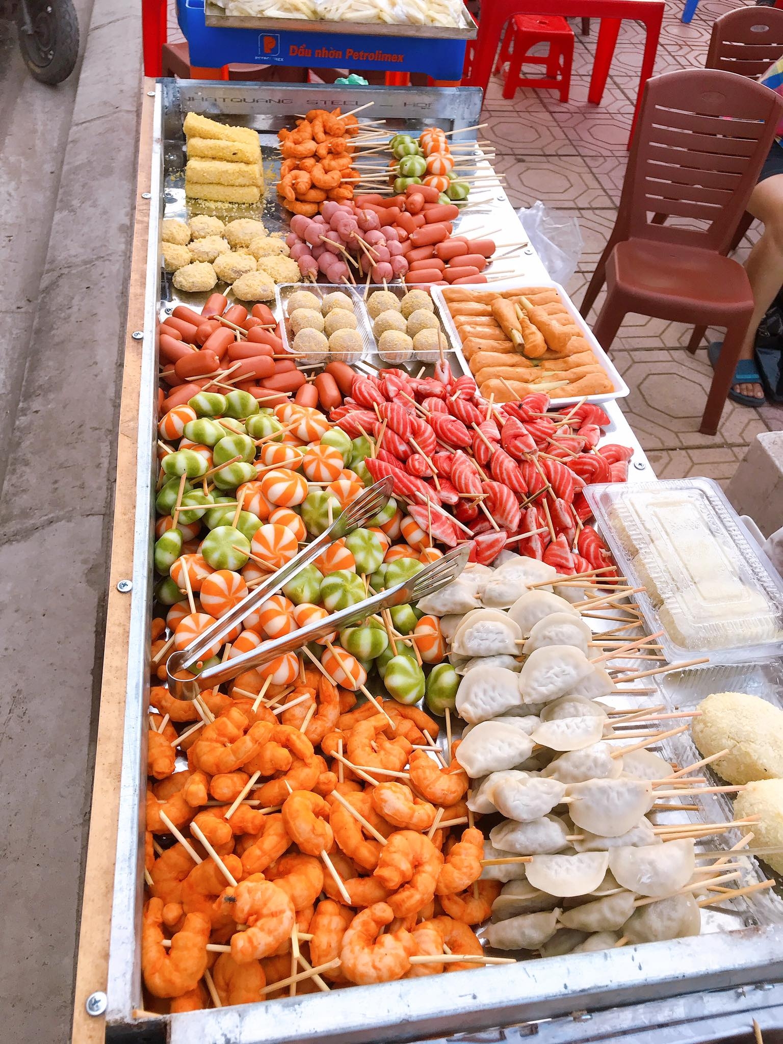 Ăn thả ga không lo về giá ở “thiên đường” xiên nướng Như Quỳnh