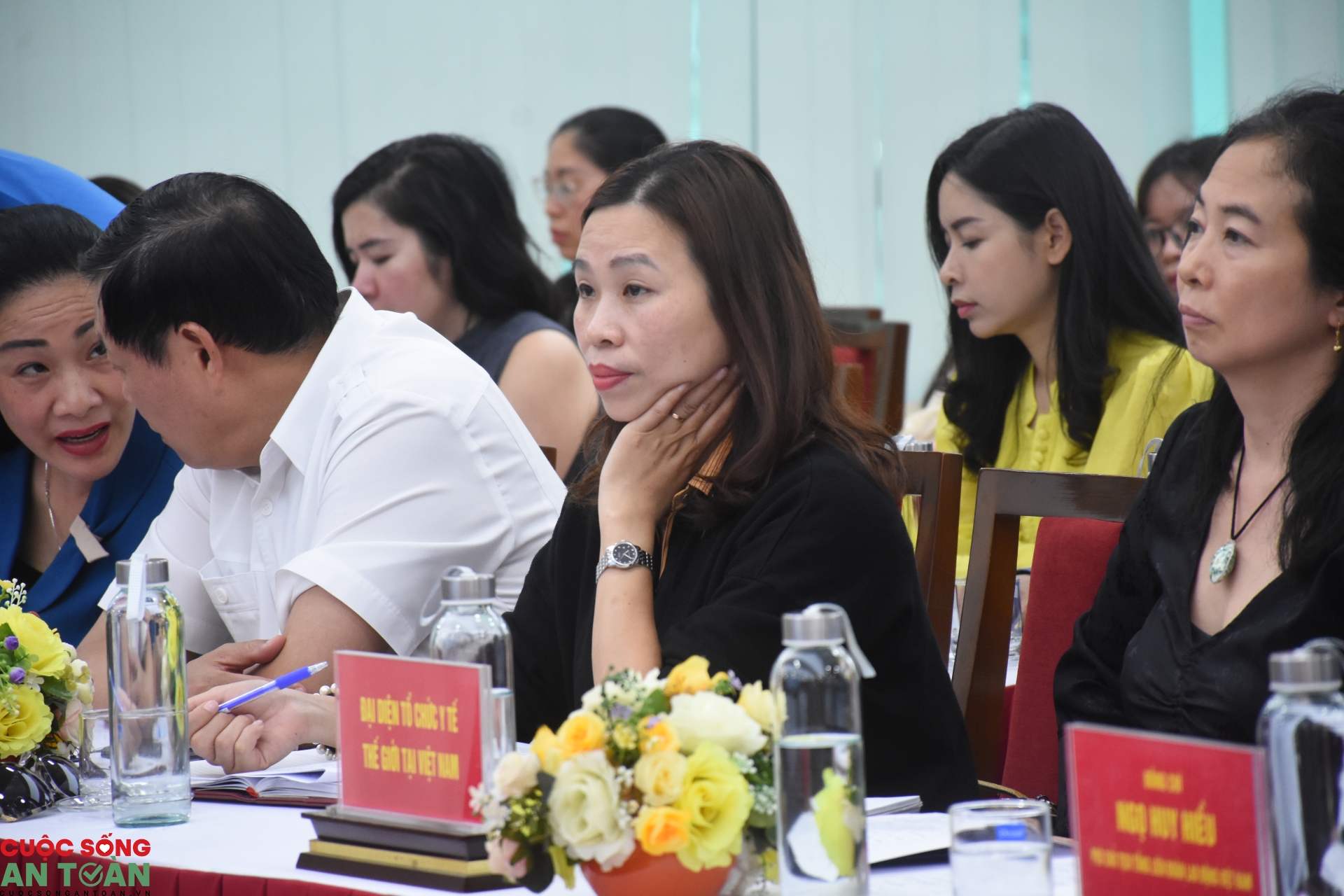 Dự án truyền thông Khẩu trang Vì sức khỏe Việt Nam và Bảo vệ Blouse trắng - "một dự án ý nghĩa và đầy tham vọng" Dự án truyền thông Khẩu trang Vì sức khỏe Việt Nam và Bảo vệ Blouse trắng - "một dự án ý nghĩa và đầy tham vọng"