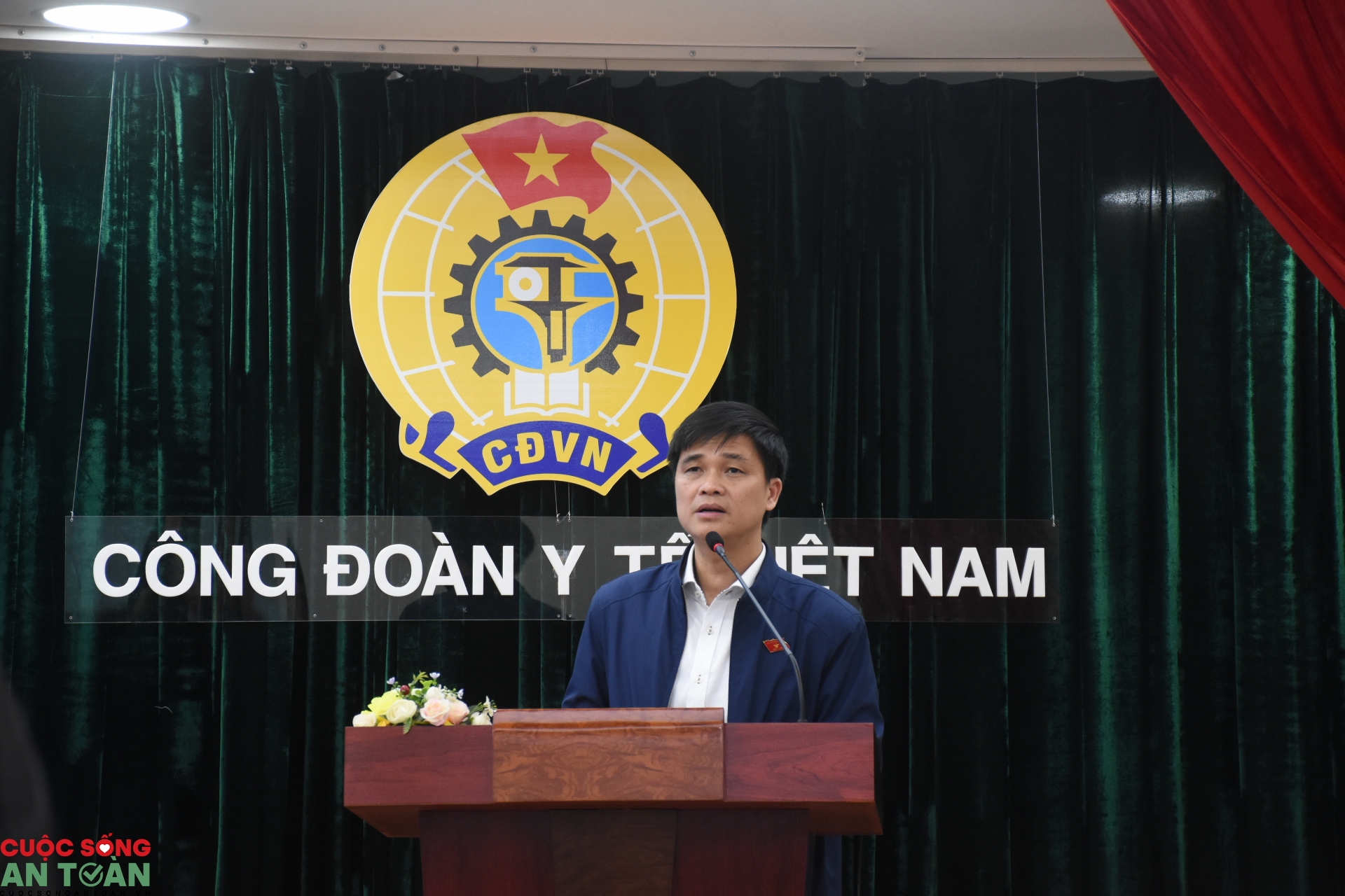 Dự án truyền thông Khẩu trang Vì sức khỏe Việt Nam và Bảo vệ Blouse trắng - "một dự án ý nghĩa và đầy tham vọng" Dự án truyền thông Khẩu trang Vì sức khỏe Việt Nam và Bảo vệ Blouse trắng - "một dự án ý nghĩa và đầy tham vọng"