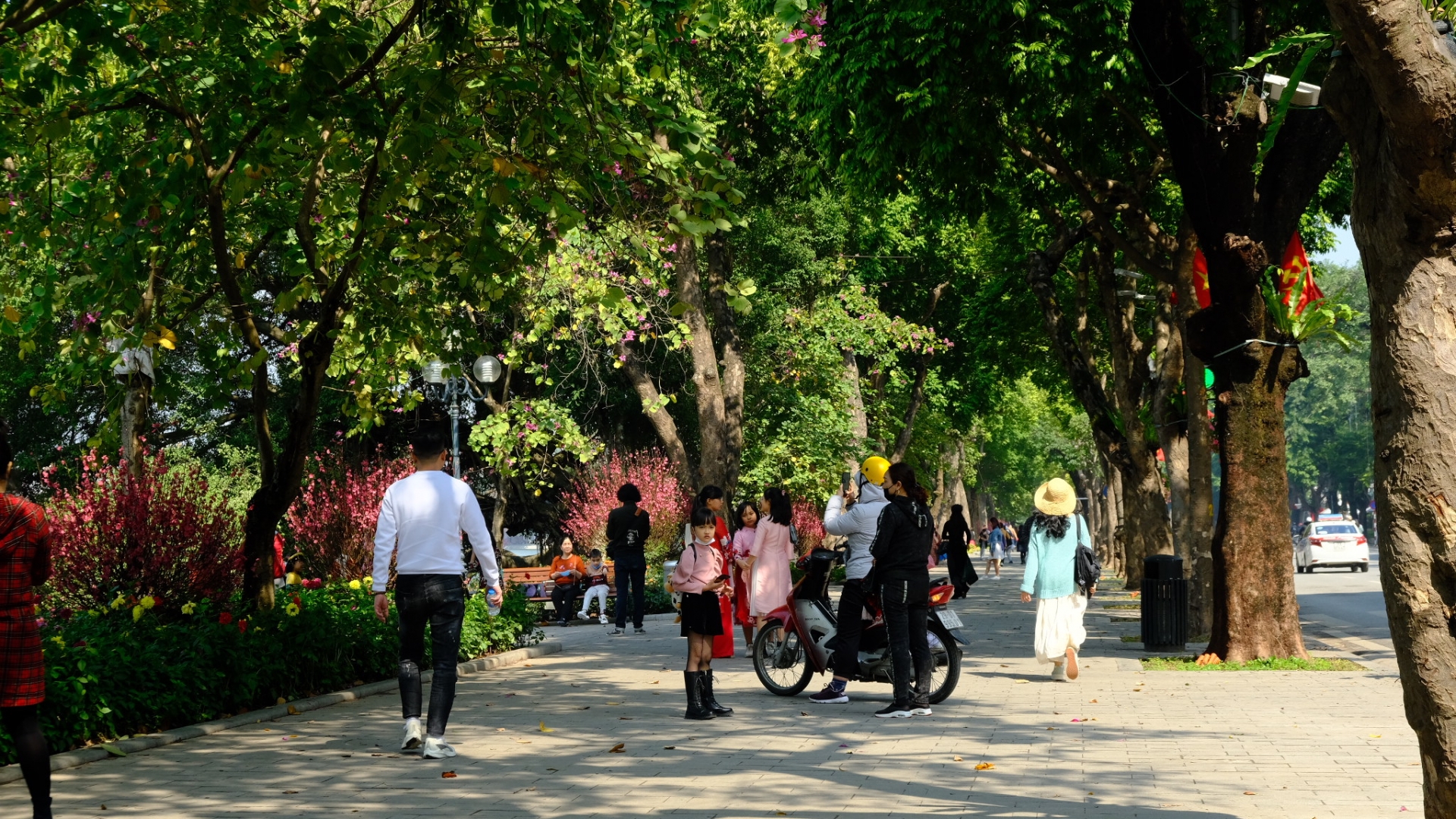 Hà Nội ngày 30 Tết: liệu phố phường còn vắng vẻ bình yên Hà Nội ngày 30 Tết: liệu phố phường còn vắng vẻ bình yên