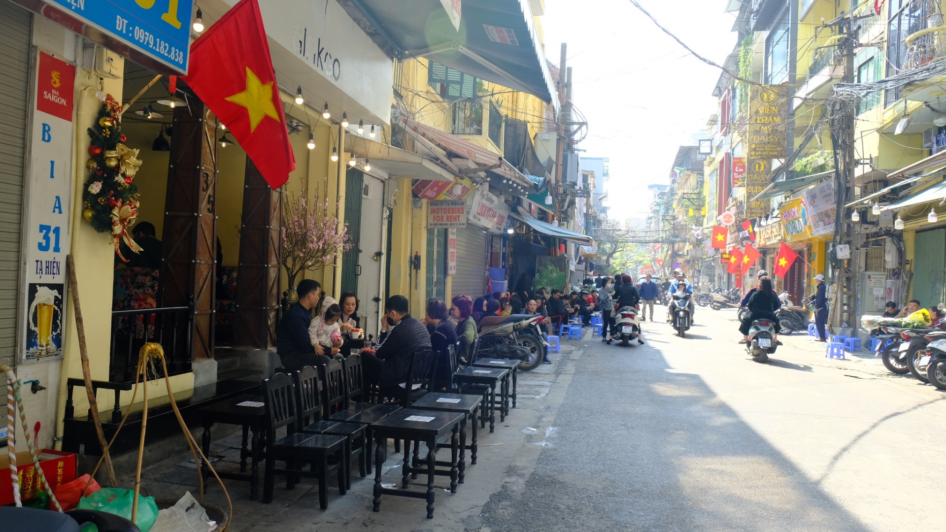 Hà Nội ngày 30 Tết: liệu phố phường còn vắng vẻ bình yên Hà Nội ngày 30 Tết: liệu phố phường còn vắng vẻ bình yên