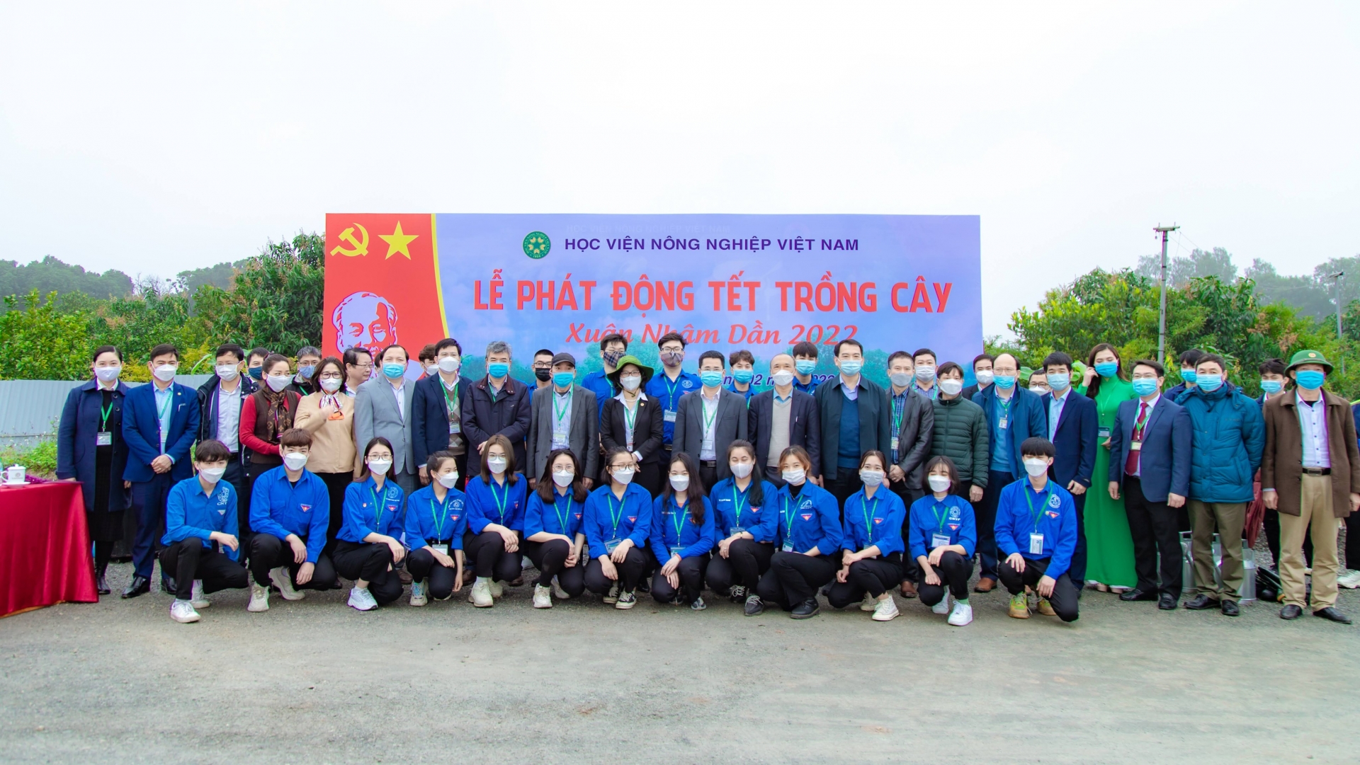 Tết trồng cây của thầy và trò Học viện Nông nghiệp Việt Nam