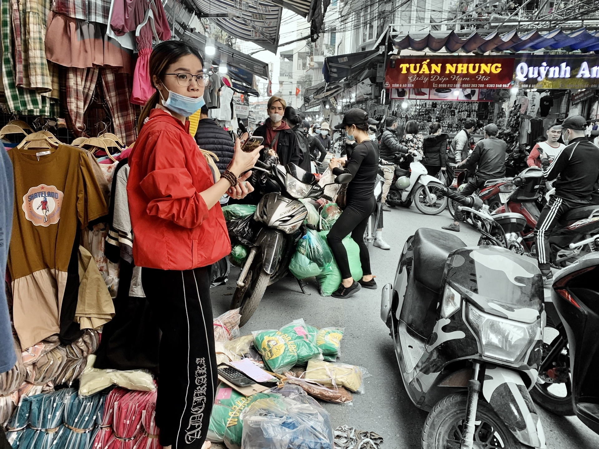 "Thủ phủ" quần áo giá rẻ phục hồi hậu Covid "Thủ phủ" quần áo giá rẻ phục hồi hậu Covid