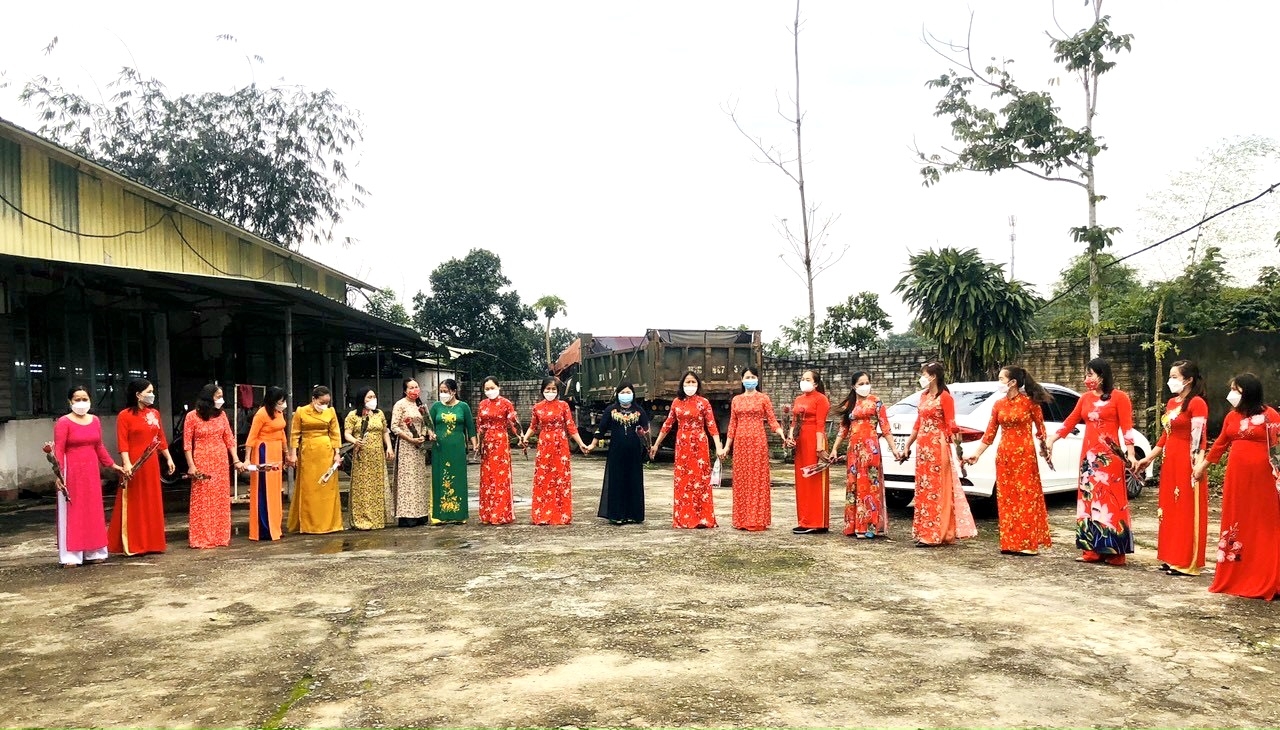 Công đoàn các KCN tỉnh Yên Bái chăm lo cho người lao động nữ