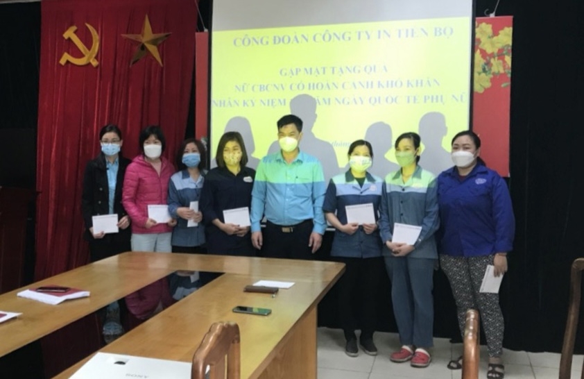 8/3 trọn vẹn của những nữ đoàn viên Công ty In Tiến Bộ có hoàn cảnh khó khăn