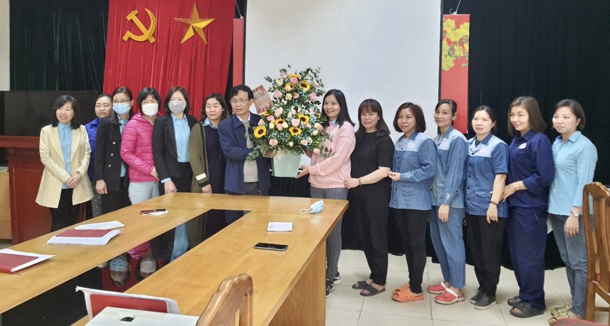 8/3 trọn vẹn của những nữ đoàn viên Công ty In Tiến Bộ có hoàn cảnh khó khăn