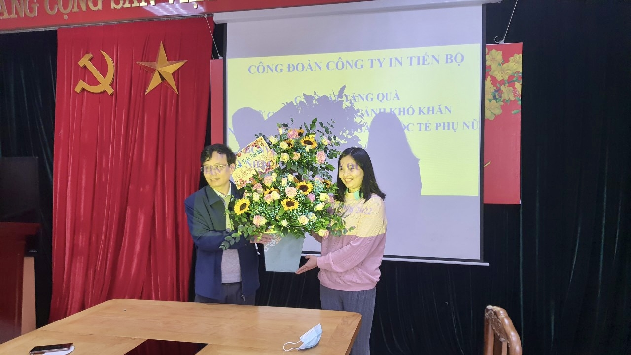 8/3 trọn vẹn của những nữ đoàn viên Công ty In Tiến Bộ có hoàn cảnh khó khăn