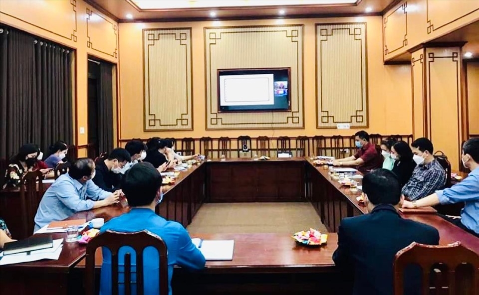 Công đoàn mang tinh thần ngày Quốc tế Hạnh phúc đến với người lao động Công đoàn mang tinh thần ngày Quốc tế Hạnh phúc đến với người lao động