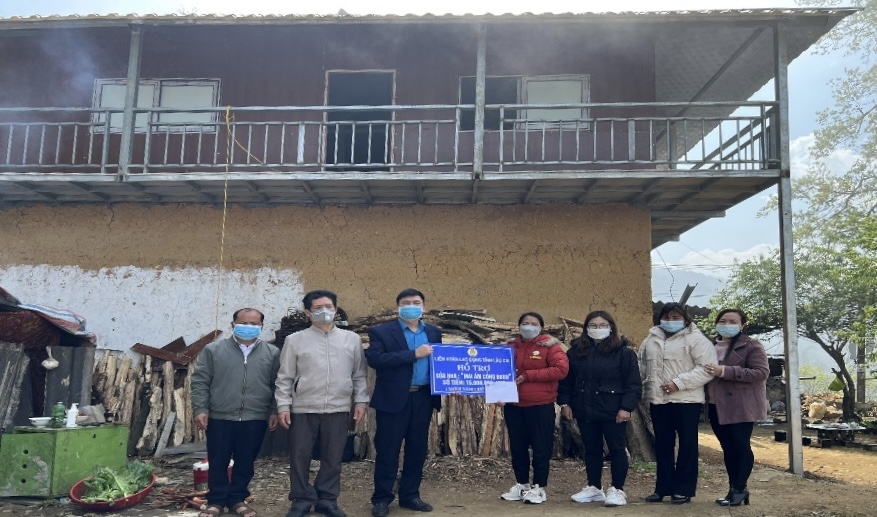 Điểm sáng Công đoàn: Những Mái ấm nơi biên cương Tây Bắc Điểm sáng Công đoàn: Những Mái ấm nơi biên cương Tây Bắc