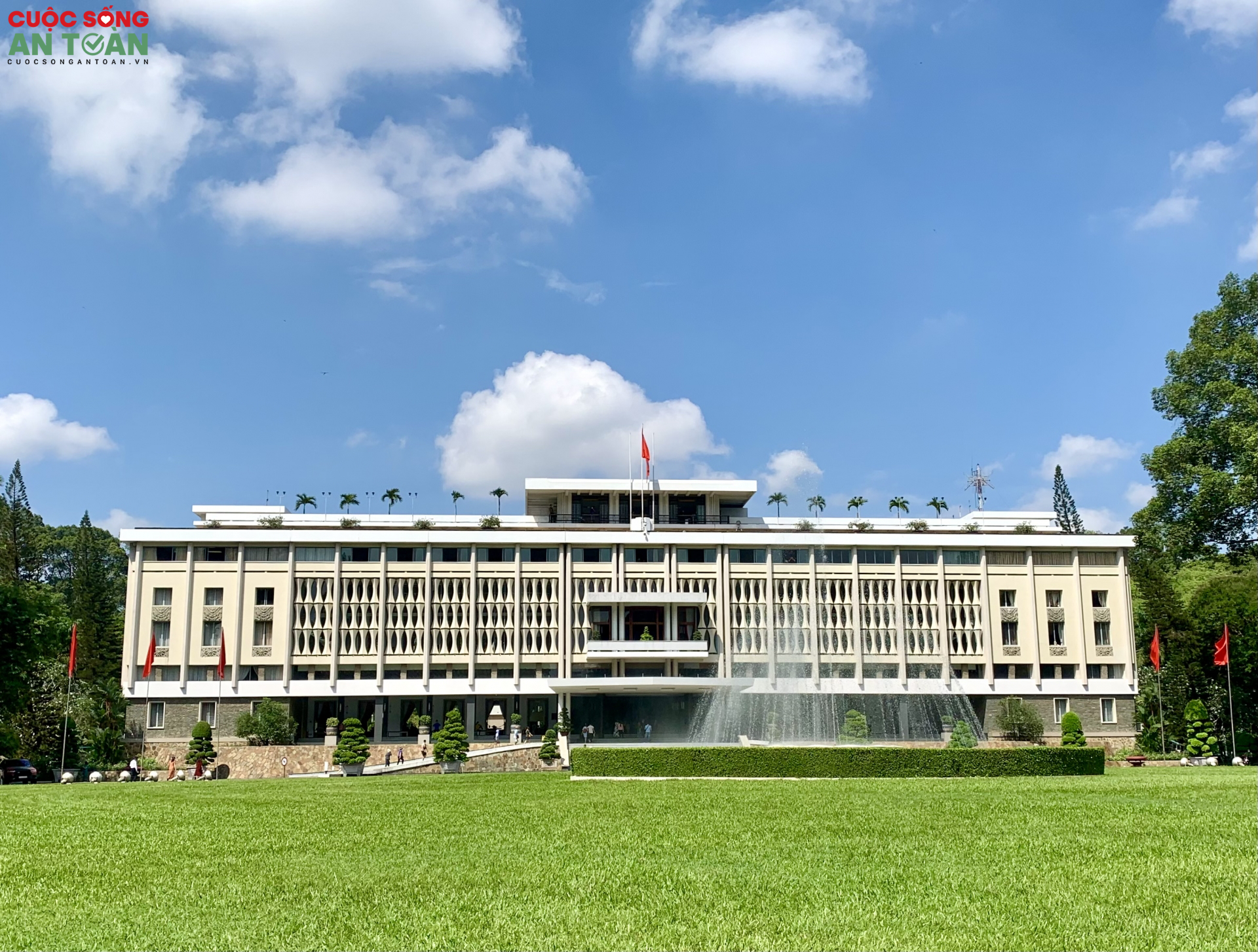 Dinh Độc Lập và câu chuyện của Dinh Độc Lập và câu chuyện của