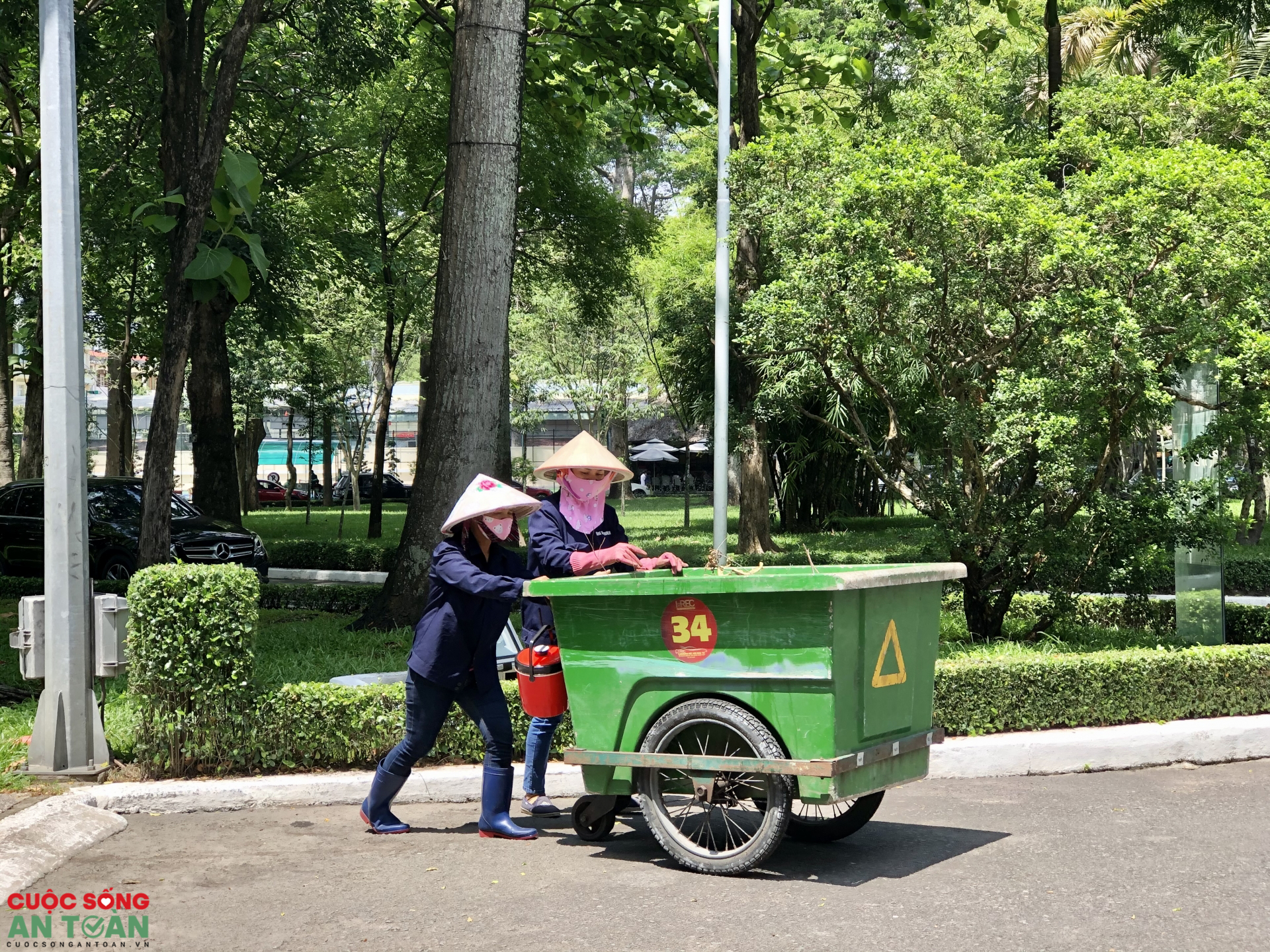 Dinh Độc Lập và câu chuyện của Dinh Độc Lập và câu chuyện của